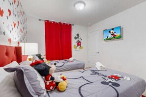 Iron/ironing board, WiFi - Luxury 5BDR House w/ pool - 8863 (Kissimmee)