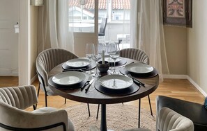 تناول الطعام