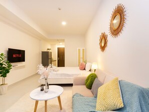 Deluxe Studio, 1 Bedroom, City View | View from room