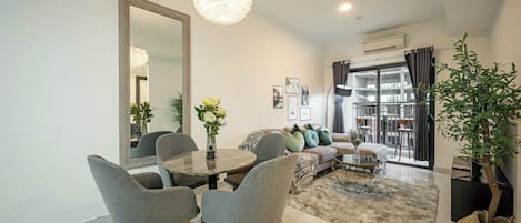 Deluxe appartement, 2 slaapkamers, uitzicht op de stad | Uitzicht vanuit de kamer