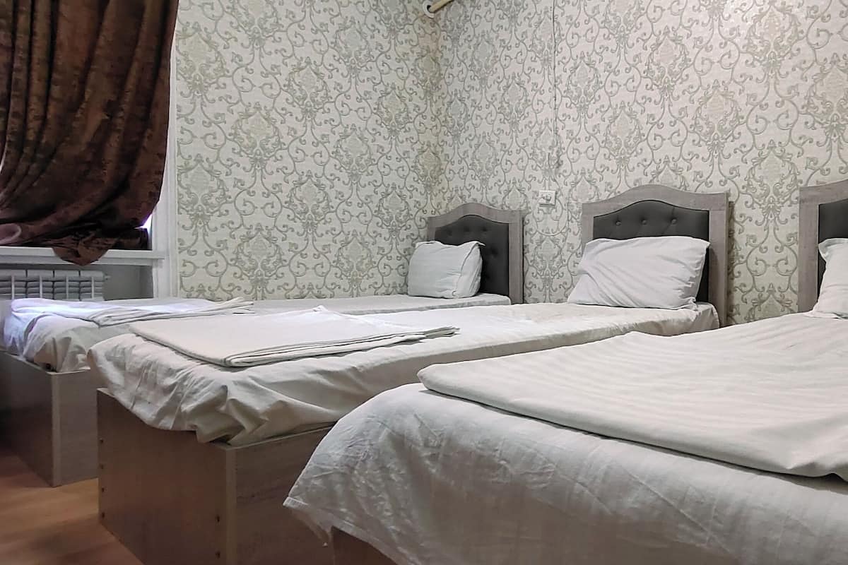 Comfort Room, Shared Bathroom