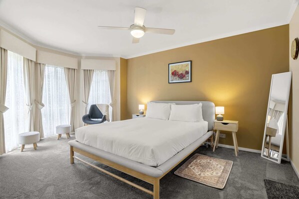 3 chambres, bureau, fer et planche à repasser, Wi-Fi