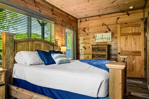 4 bedrooms, iron/ironing board, travel cot, WiFi