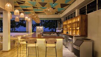 Bar (en el alojamiento)