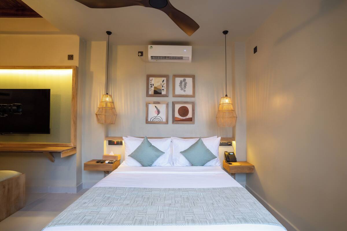 Luxury Suite 2, Ocean View | 미니바, 객실 내 금고, 책상, 노트북 작업 공간