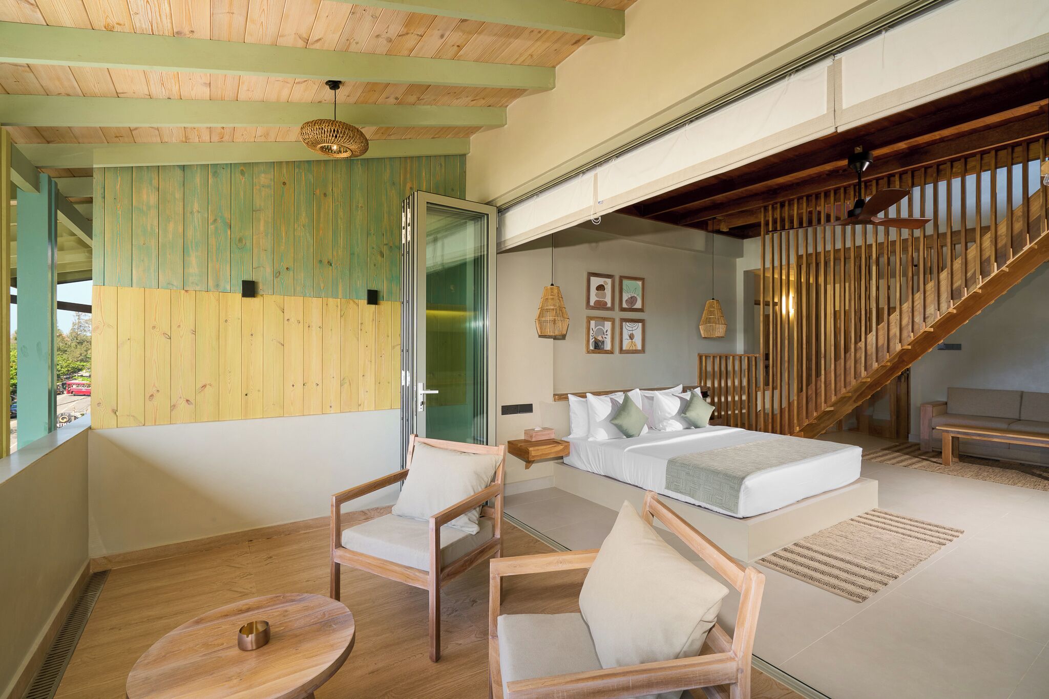 Luxury Suite 4, Ocean View | Minibar, in-room safe, desk, laptop workspace