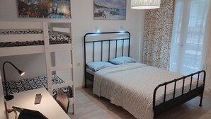2 chambres, fer et planche à repasser, accès Internet