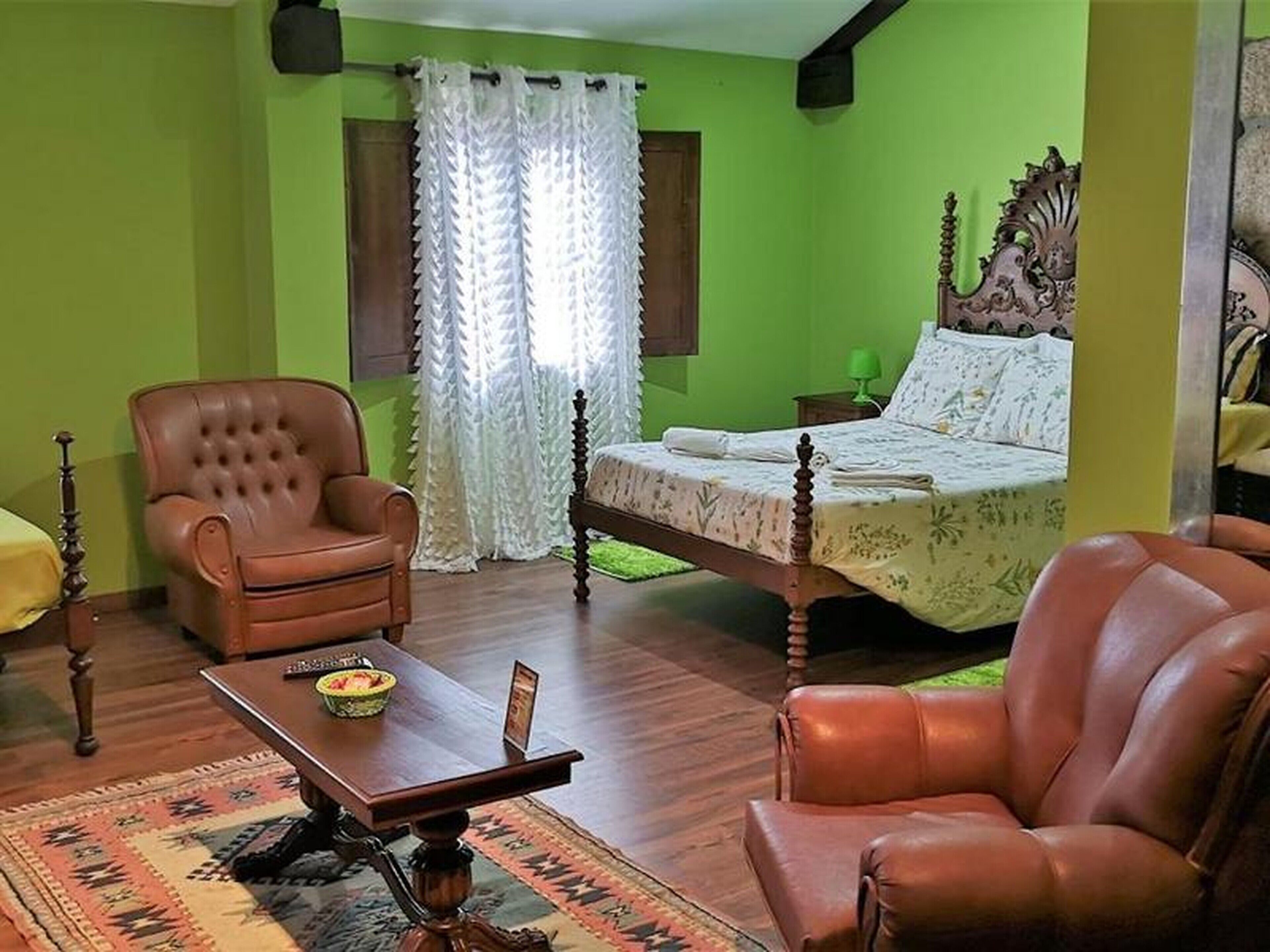 1 bedroom, internet, bed sheets