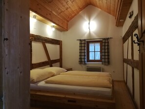 3 bedrooms, free WiFi, bed sheets