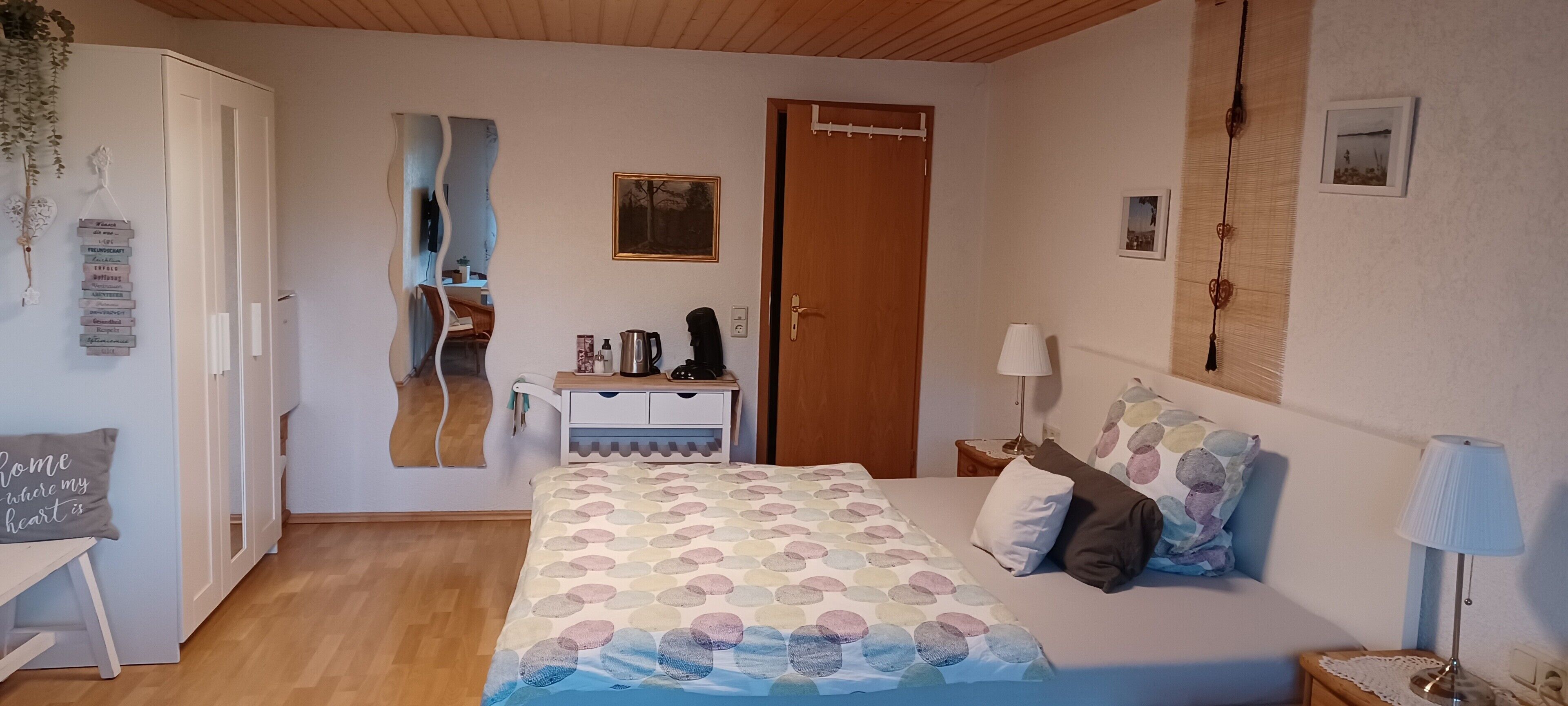 1 bedroom, free WiFi, bed sheets