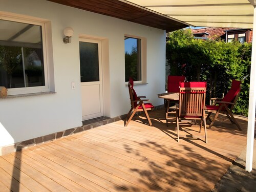 Apartment „Insel der Erholung Wohlfühlbungalow“ mit privater Terrasse, Garten & WLAN