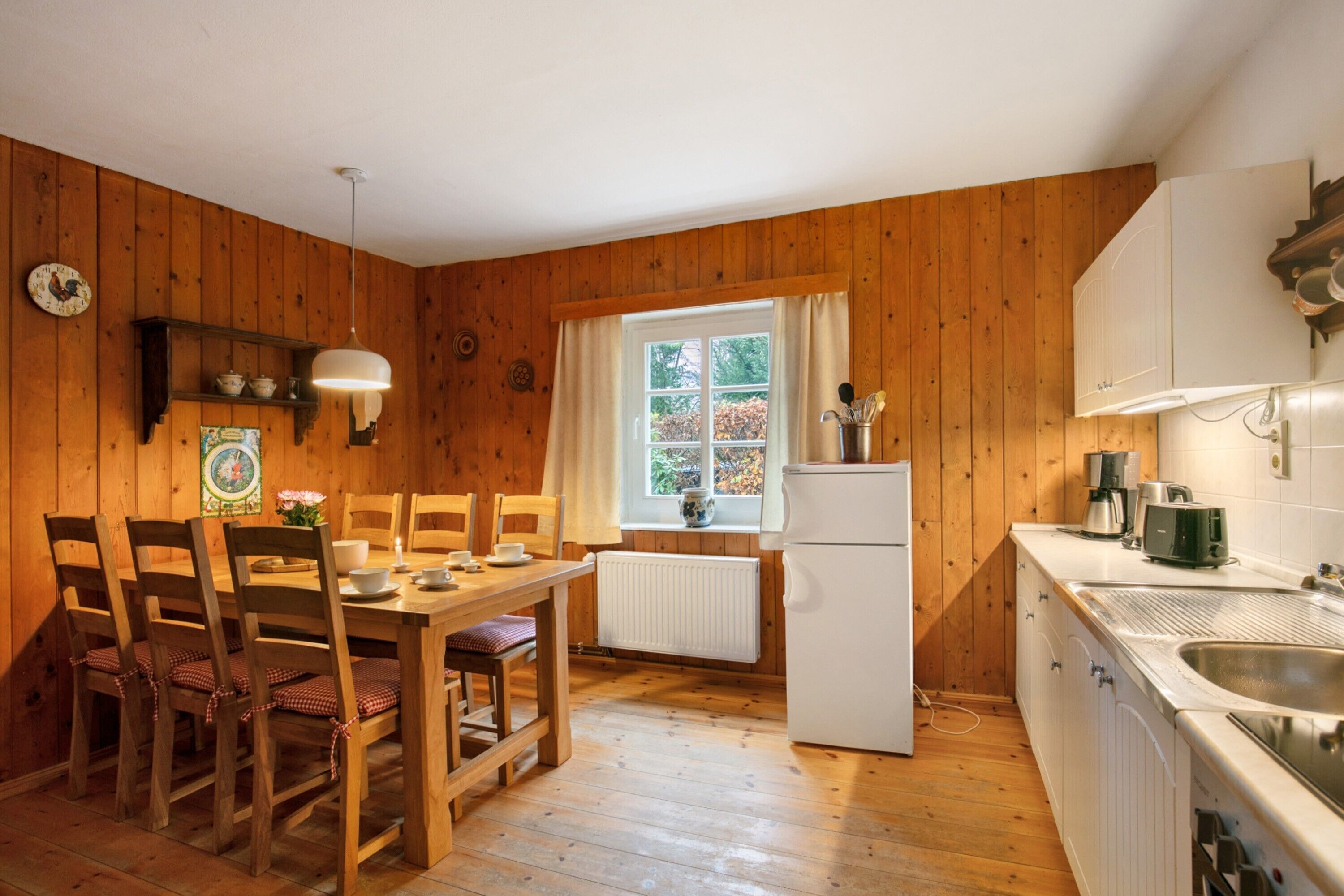 Kühlschrank, Ofen, Herdplatte, Geschirrspüler