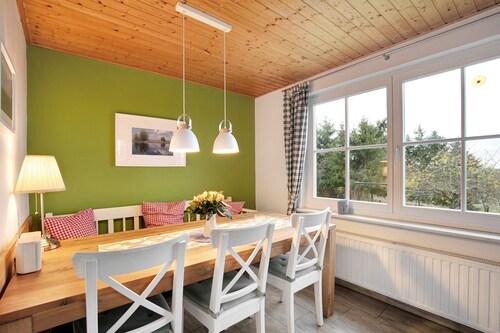 Apartment 'Haus Am See - Zur Blauen Tür' with Lake View, Private Terrace and Wi-Fi