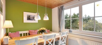 Apartment 'Haus Am See - Zur Blauen Tür' with Lake View, Private Terrace and Wi-Fi
