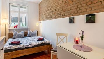 1 bedroom, free WiFi, bed sheets