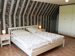 4 habitaciones, wifi gratis y ropa de cama
