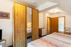 2 quartos, Wi-Fi de cortesia, roupa de cama