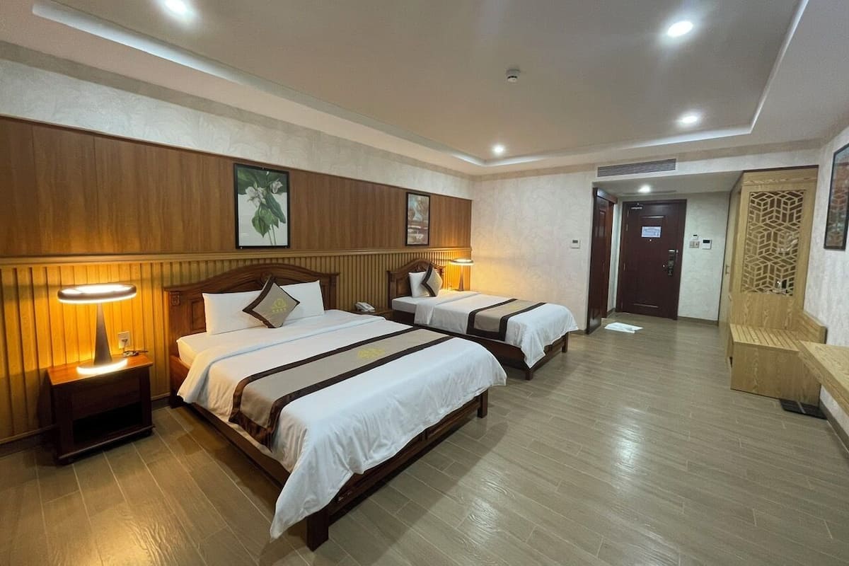 Superior Twin Room | In-room safe, iron/ironing board, free WiFi