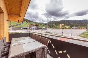 Outdoor dining - Lively apartment near the ski area (Kreischberg Murau)