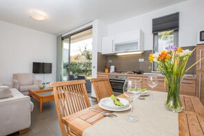 Dining - City Holiday Apartment - One Bedroom Apartment with Terrace (Dubrovnik)