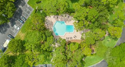 Byrnwyck 2172-2174 2 Bedroom 2 bath Adjoining Unit At Innisbrook.