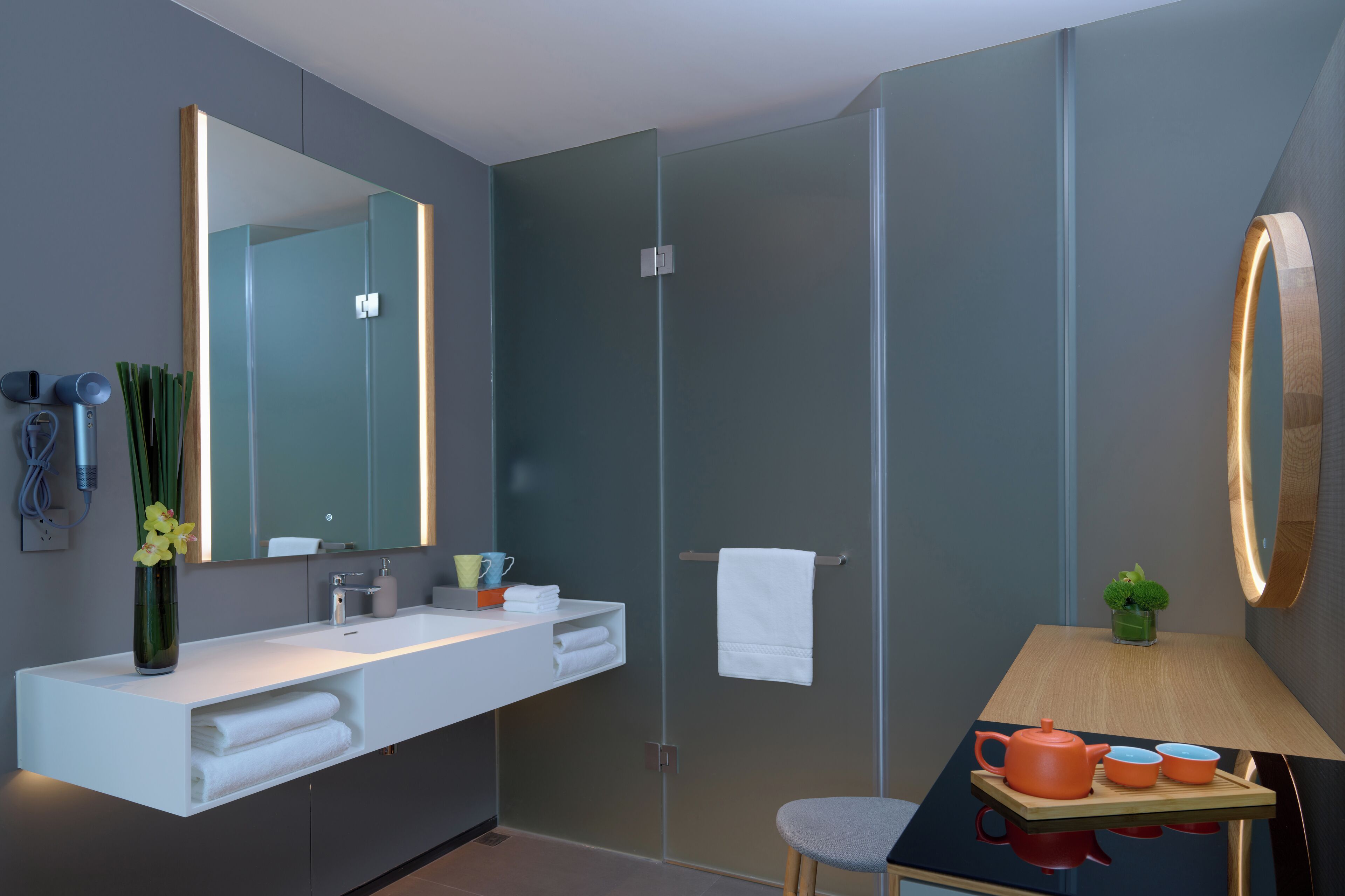 Superior-Doppelzimmer, Stadtblick | Badezimmer | Kostenlose Toilettenartikel, Haartrockner, Bademäntel, Hausschuhe