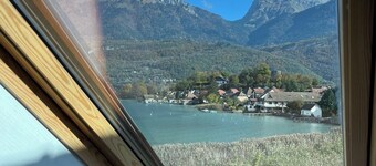 Apartment 202 Geroli (Baie des Voiles ) Lake Annecy UNIQUE