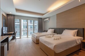 Blackout drapes, soundproofing, free WiFi, bed sheets
