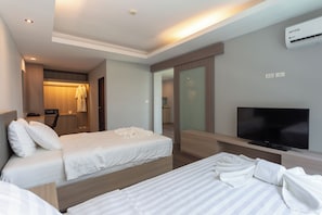 One Bedroom Suite | 1 bedroom, in-room safe, blackout curtains, soundproofing