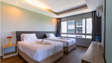 One Bedroom Suite | Blackout drapes, soundproofing, free WiFi, bed sheets