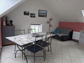 TV, DVD player, stereo