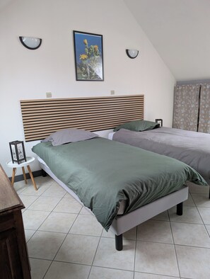 1 Schlafzimmer, Bügeleisen/Bügelbrett, Reisekinderbett, kostenloses WLAN