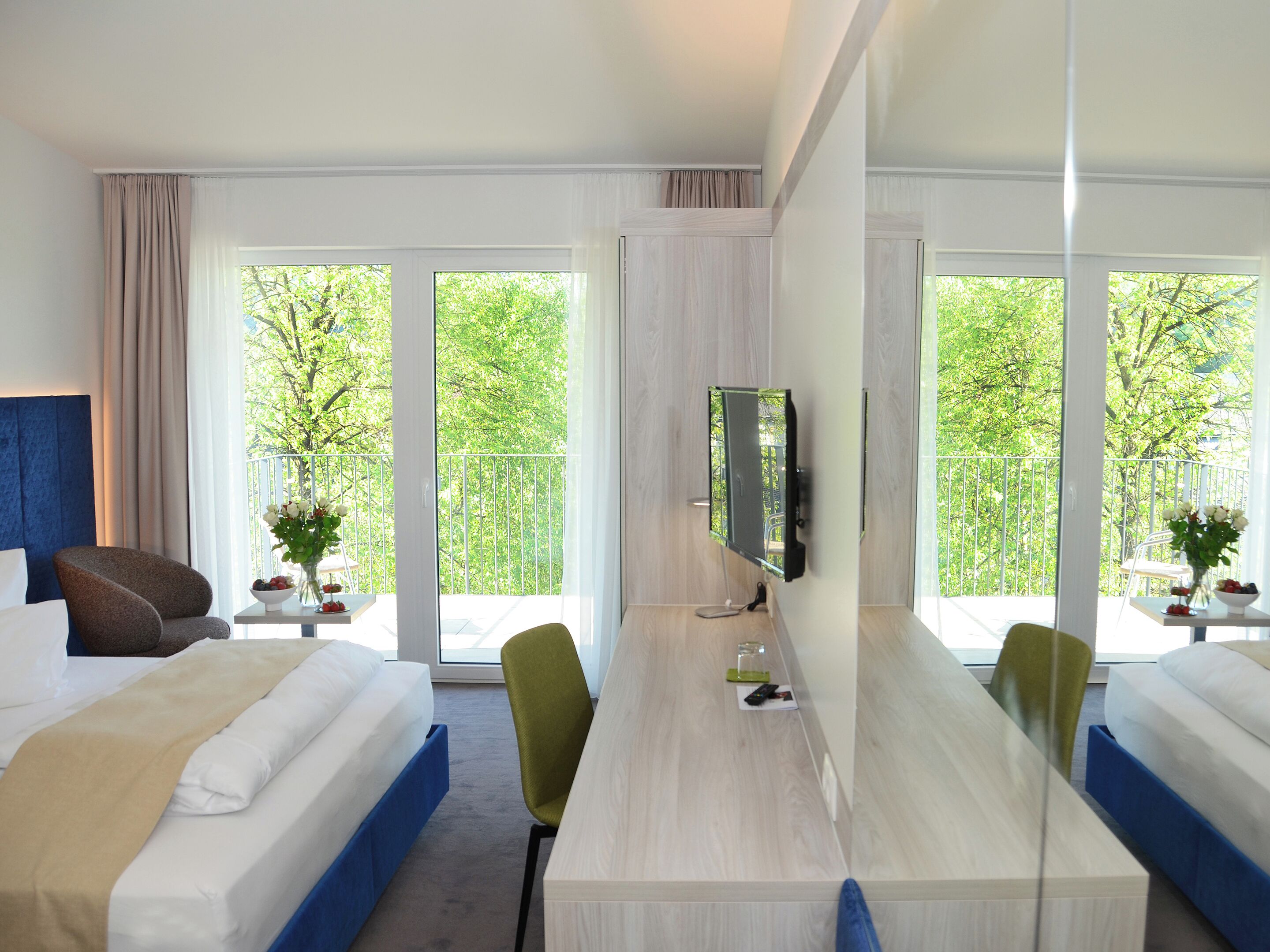 Superior Double Room, Lake View | Minibar, soundproofing, free WiFi, bed sheets