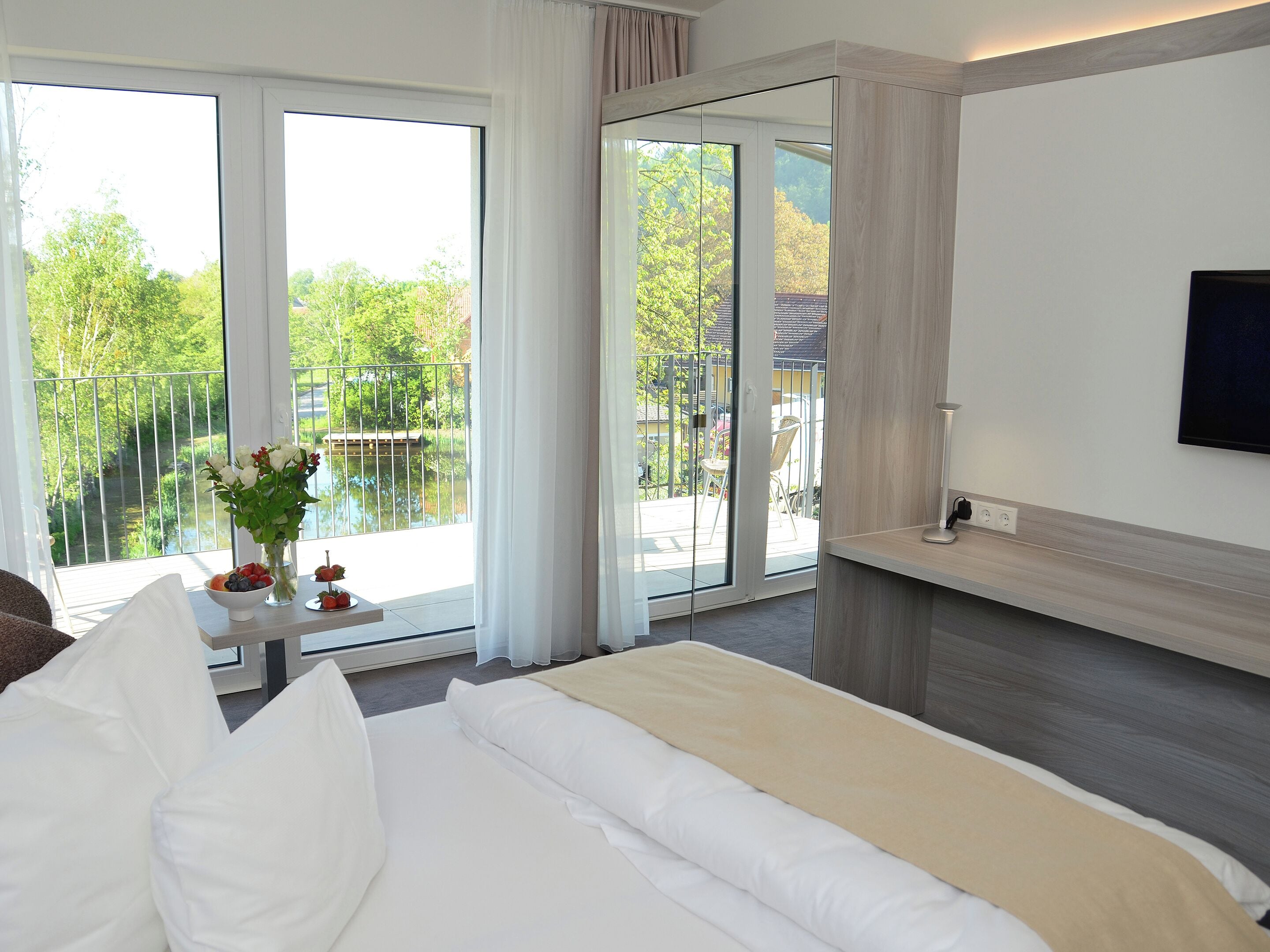 Superior Double Room, Lake View