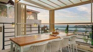 Basic Room, 3 Bedrooms (Poolvilla 1104) | 3 bedrooms, free WiFi - Gyeongju Wave Dokchae Poolvilla Pension (Gyeongju)