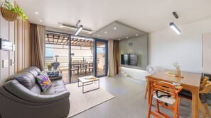 ห้องเบสิก, 3 ห้องนอน (Poolvilla 1118) | 3 ห้องนอน, Wi-Fi ฟรี