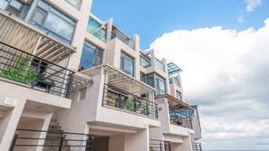 Exterior - Gyeongju Wave Dokchae Poolvilla Pension (Gyeongju)