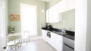 Microwave, coffee/tea maker, toaster, cookware/dishes/utensils