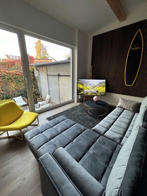 Smart TV - Carl from Aurora (Weimar)