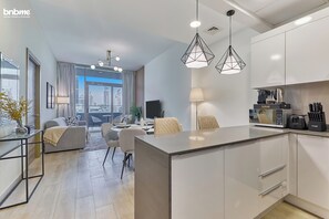Deluxe Apartment, 1 Bedroom, Balcony | Private kitchen