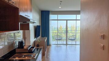 Kaset Suite with Sit and Sip 76 sqm | Private kitchen | Coffee/tea maker