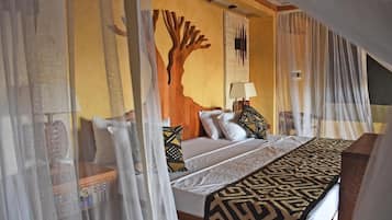 Suite Deluks, balkon, pemandangan sungai | 2 kamar tidur, meja kerja, dan Wi-Fi gratis