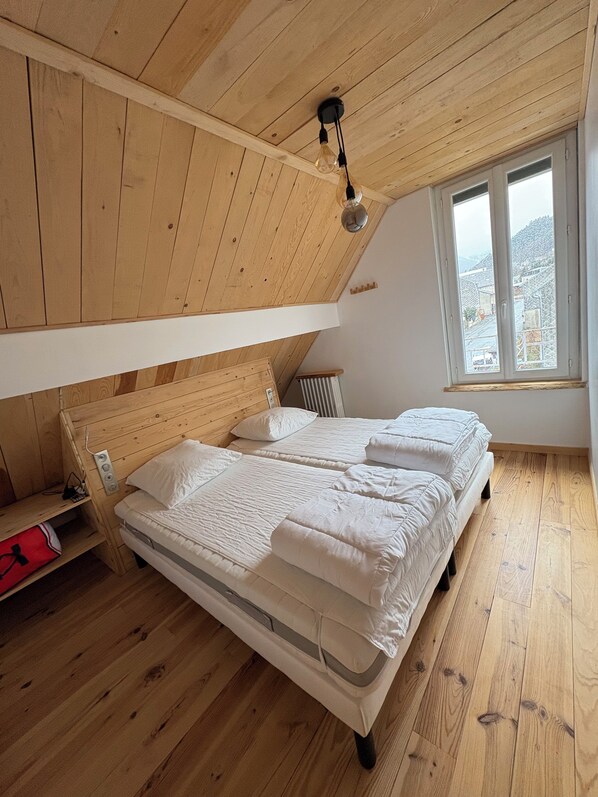 3 camere, ferro/asse da stiro, culla da viaggio, Wi-Fi gratuito