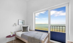 2 bedrooms, iron/ironing board, travel crib, free WiFi