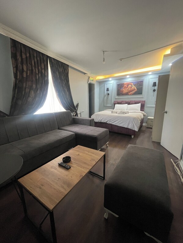 Laptop workspace, soundproofing, iron/ironing board, free WiFi - kıyı butik otel (Istanbul)