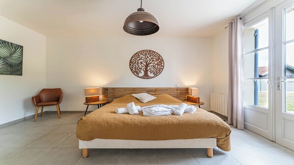 3 Schlafzimmer, Bügeleisen/Bügelbrett, Reisekinderbett, WLAN