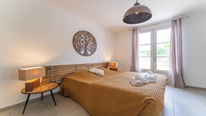 3 bedrooms, iron/ironing board, travel cot, WiFi