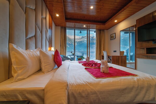 Family Suite, Balcony, Valley View