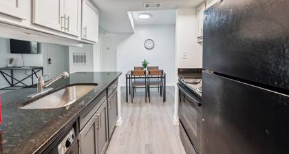 Northcliffe 405 I Fully Furnished 2 Bedroom 2 Ba