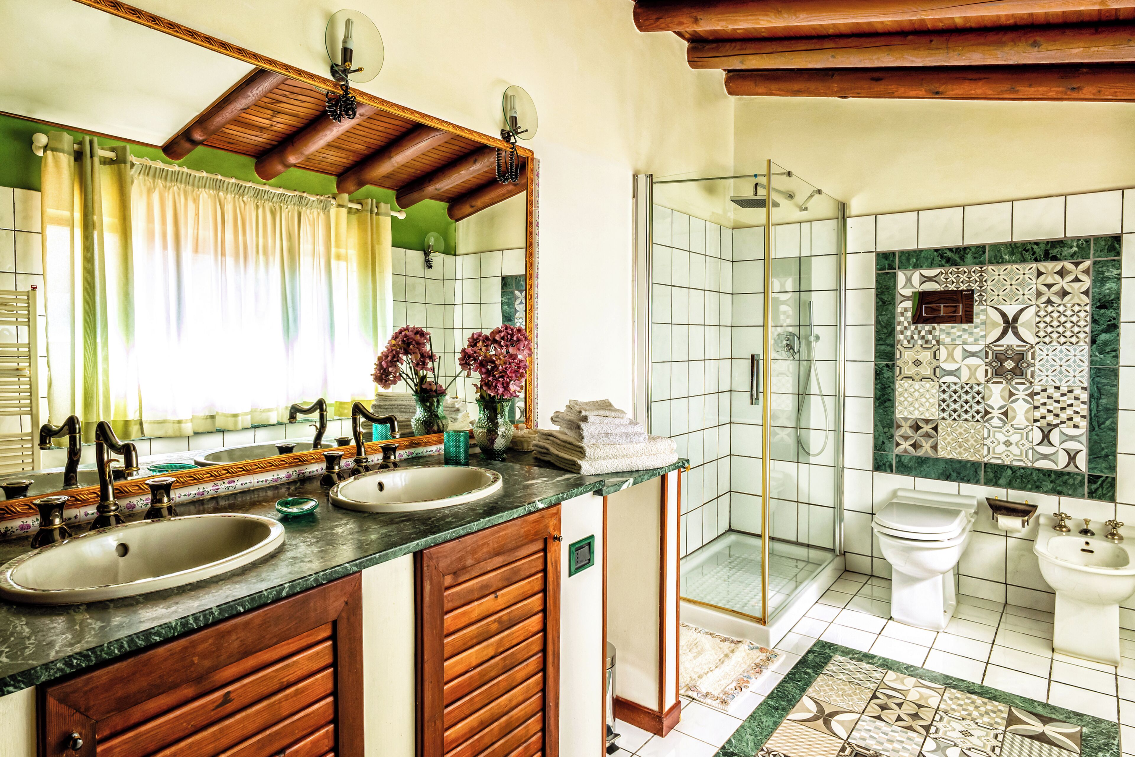 Deluxe Suite, 2 Bedrooms, Ensuite, Sea View | Bathroom | Shower, rainfall showerhead, hair dryer, towels